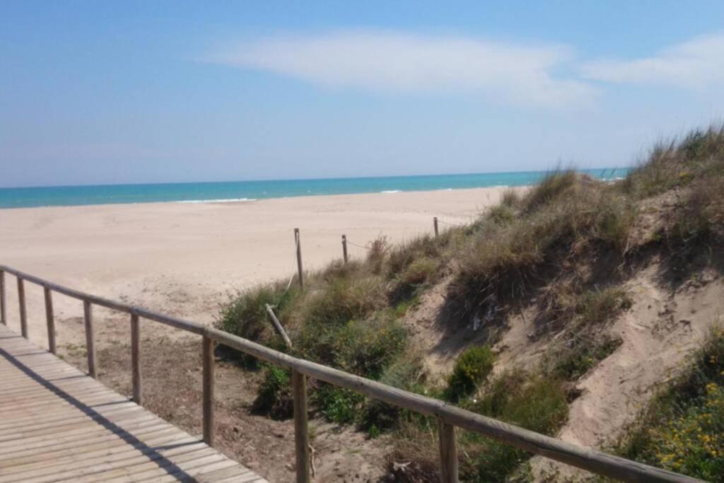 Uim Mediterraneo Poeta 2 Wifi Sagunto Екстериор снимка